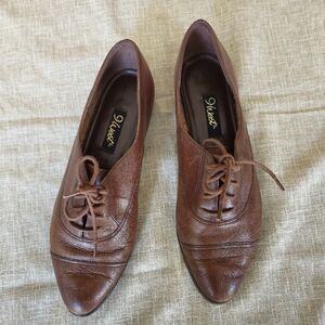 Nine West Vintage oxford shoes size 8.5